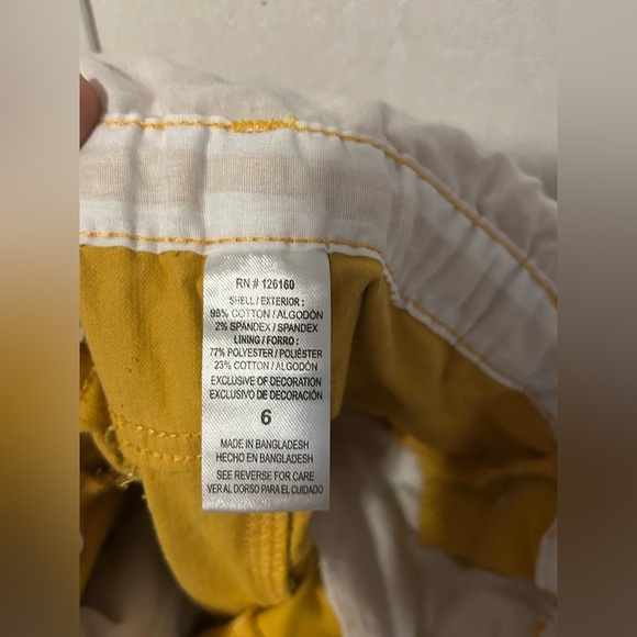 NO BRAND-  Girls mustard corduroy overalls with floral embroidery size 6 - Picture 5 of 6